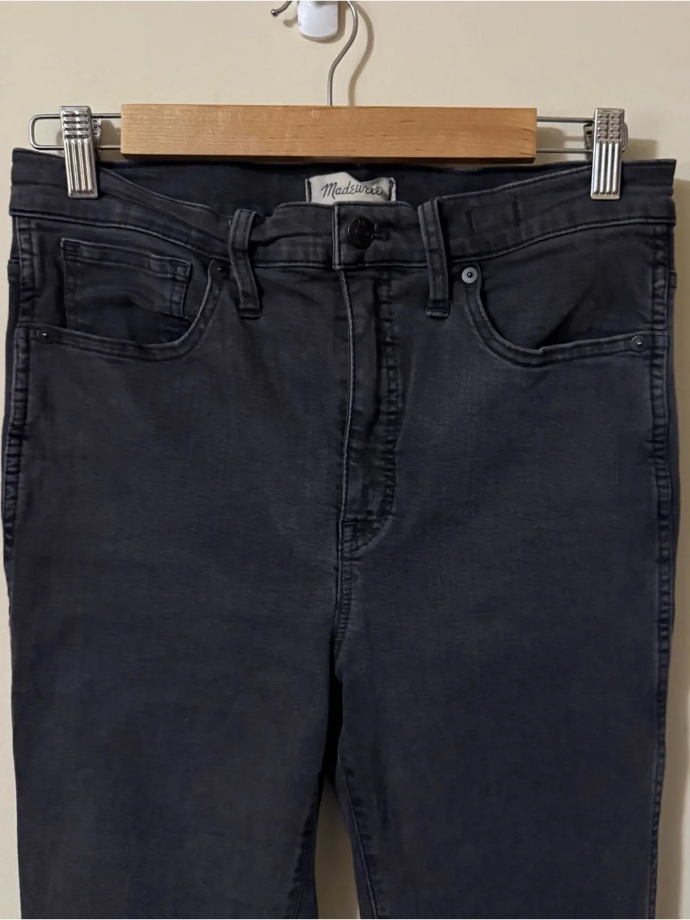 Madewell Black Stovepipe Raw Hem Size 29 Womens Jeans